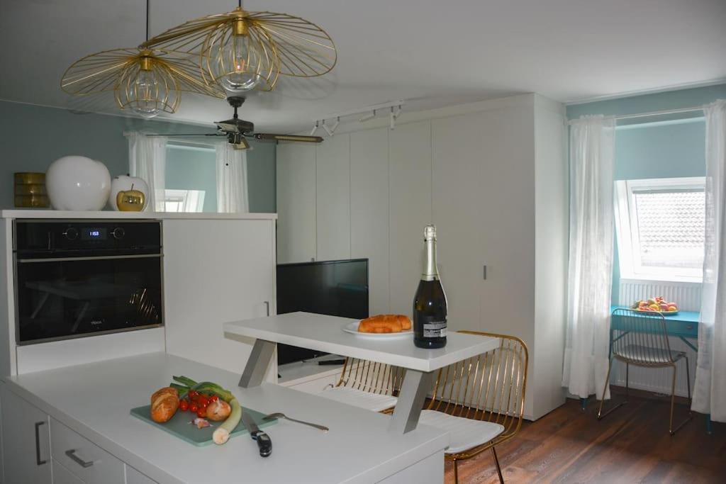 Moderne Ferienwohnung Merano Luaran gambar