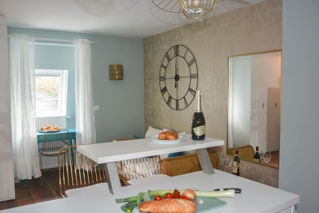 Moderne Ferienwohnung Merano Luaran gambar
